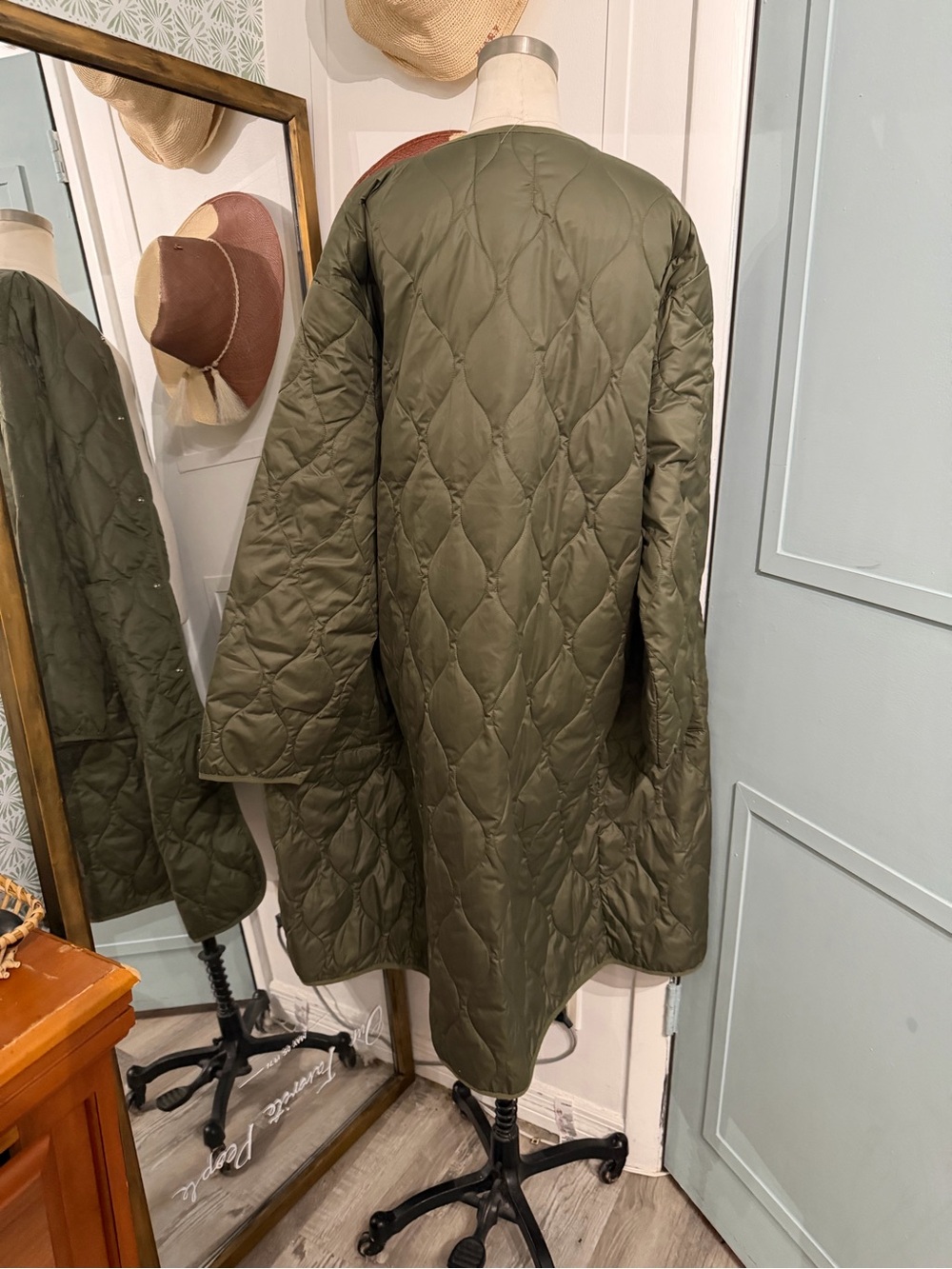 Everlane The Long Quilted Liner Coat in Kalamata Green XL - Picture 8 of 14